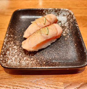 Nigiri Aburi Salmone