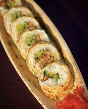TAMAGO ROLL Futomaki