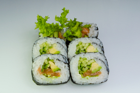 PHILADELPHIA ROLL Futomaki