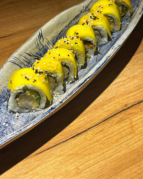 RAINBOW MANGO EBI TEMPURA