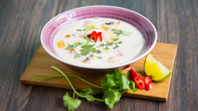 3 .Tom Kha Gai Suppe.(klein)