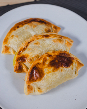 Empanada de pollo al curry