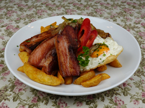 Parasztos sült császár tükörtojással