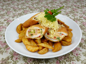 Diófa töltött csirkemell