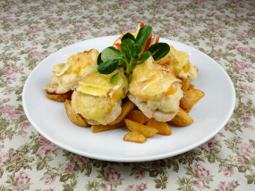 Őszibarackkal és camembert sajttal csőben sült csirkemell