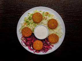 22 Talíř falafel