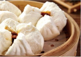 叉烧包 chā shāo bāo 2 Stück