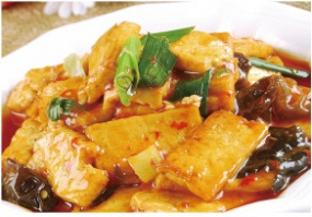 家常豆腐 jiā cháng dòu fu