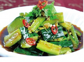酸辣黄瓜 suān là huáng guā