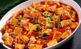 麻婆豆腐 má pó dòu fǔ