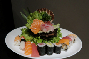 M4- SUSHI SASHIMI MIX (20PZ)