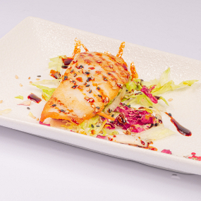 G4- Branzino con salsa teriyaki e sesamo