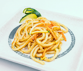 145.Udon con Verdure e Uova