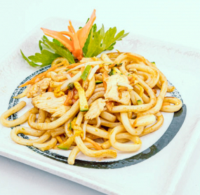 147.Udon con Verdure Pollo e Uova