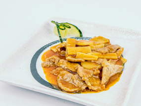 182.Manzo al Curry Rosso