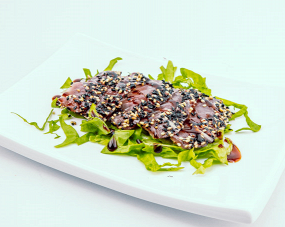 202.Tataki Maguro con Sesamo e Salsa Kabayaki