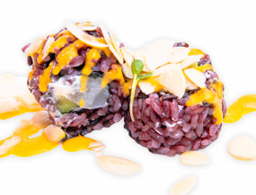 212.Black Japan House