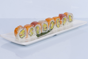 75. Uramaki Arcobaleno