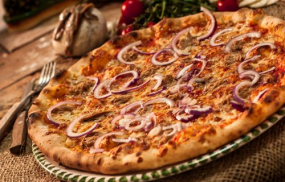 Pizza Tonno e Cipolla