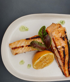 File de somon cu legume sote