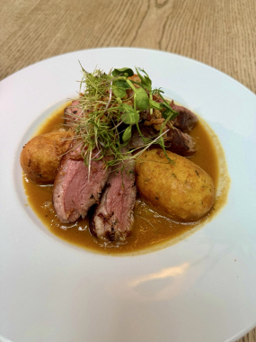 Anatra con gnocchi di semolino
