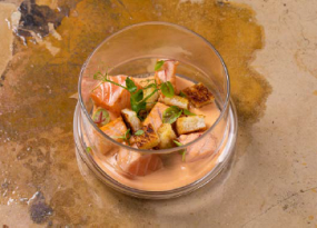 32. COCKTAIL DI SALMONE 辣酱三文鱼