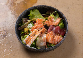 35. INSALATA DI SASHIMI 鱼片沙拉