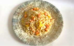 83. RISO CON SALMONE 三文鱼饭