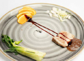 114. TRANCIO DI TONNO 煎金枪鱼