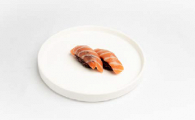 206. BLACK NIGIRI SALMON 