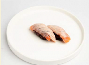 208. BLACK NIGIRI SALMON FLAMBE’ 