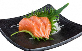 310. SASHIMI DI SALMONE