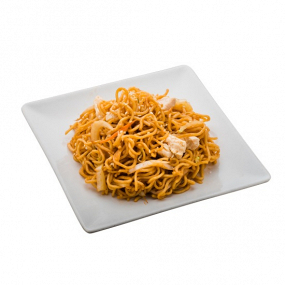 23. Yakisoba de Pollo