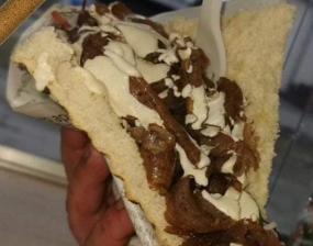 Kebab w chlebku samo mięso