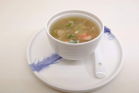 Zuppa di granchio e asparagi 