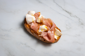 Bufala e Prosciutto Crudo