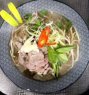 P11. Suppe mit Rind Groß