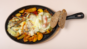 Gemüseteller - in scharfer Tomatensauce