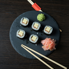 M33. Apfel Maki 