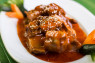 COASTE DE PORC IN SOS ACRU DULCE / PORK RIBS IN SWEET AND SOUR SAUCE