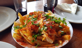 Huevos a la estampida con chorizo