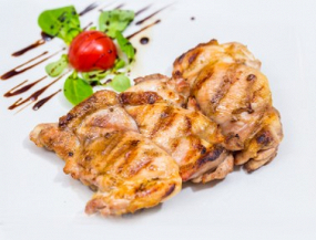 PULPE DE PUI DEZOSATE /GRILLED CHICKEN BONELESS THIGHS     150g