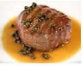 MUSCHI DE VITA CU SOS DE PIPER VERDE/ BEEF SIRLOIN WITH GREEN PEPPER SAUCE 150g/150g