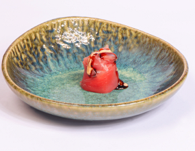 B2: BIGNE SPICY MAGURO